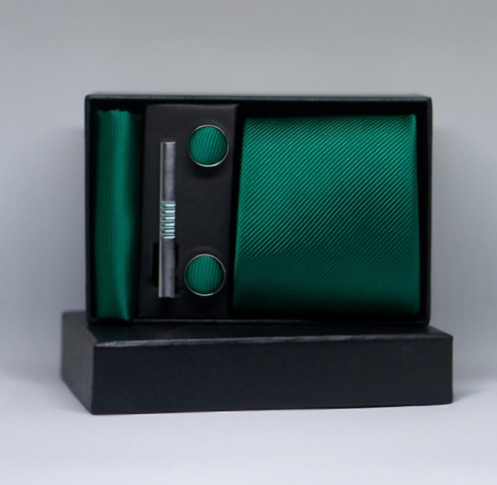 CHARLES GREY MENSWEAR PLAIN OLIVE TIE SET