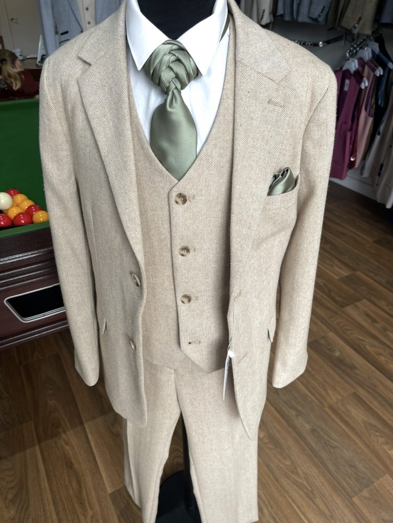 Junior Wool blend 3 piece suit in sand